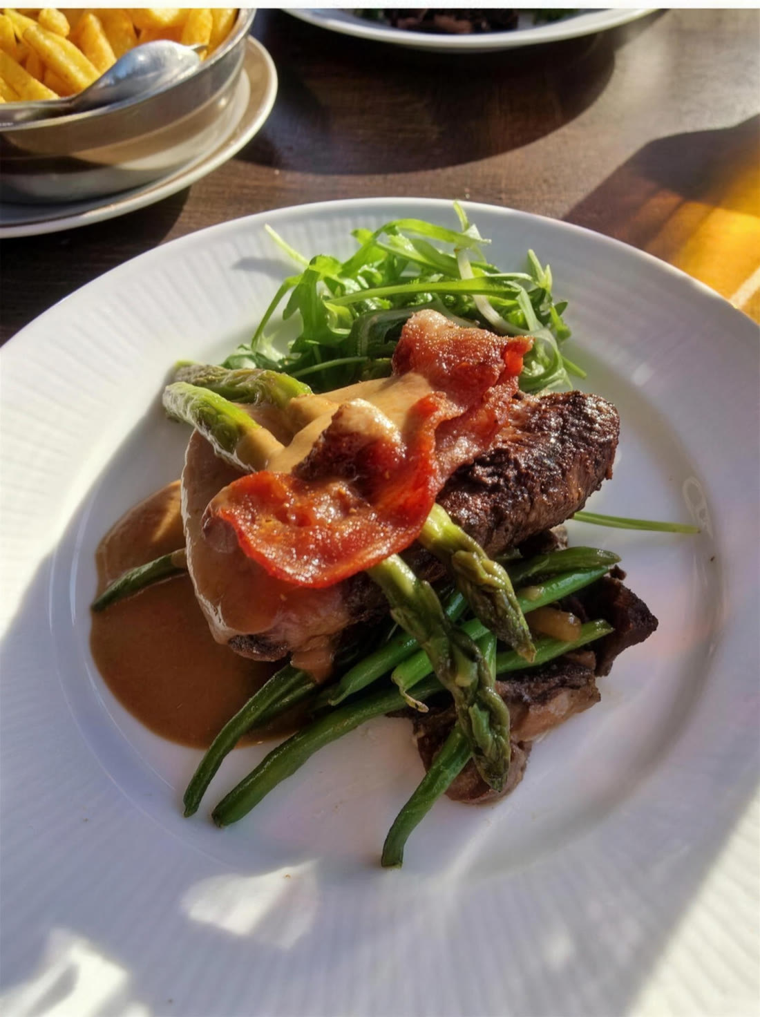 Châteaubriand Parisien — oxfilé med bacon och bearnaisesås